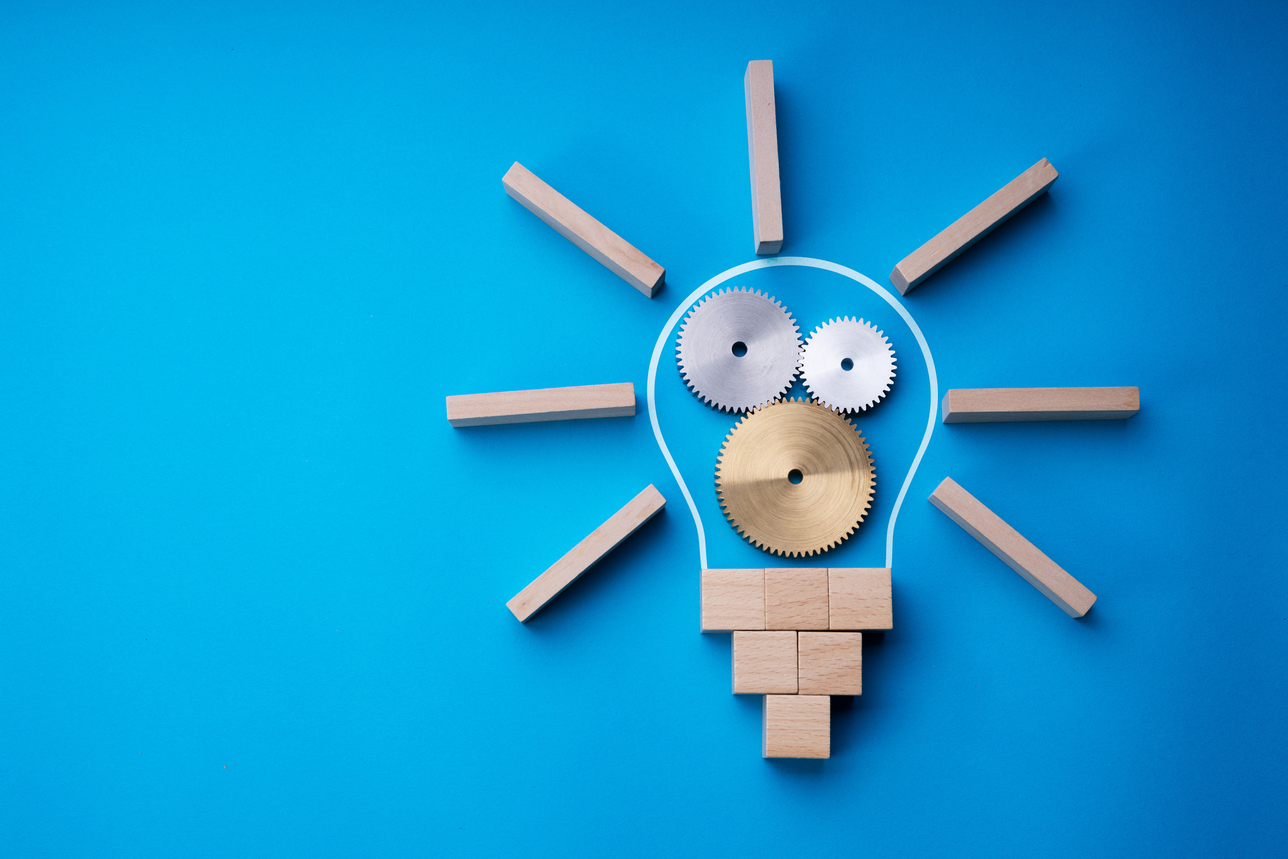 Lightbulb Invention Strategy. Gear Wheel Collaboration